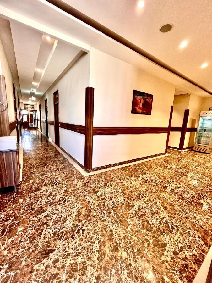 Hotel Woodcrest Zirakpur - Best Family Hotel By - A Unit Of Sidham Group Bagian luar foto